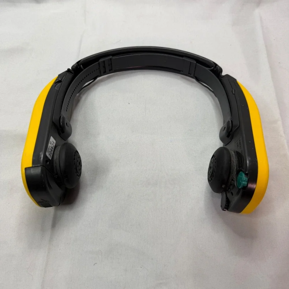 Sony‎ Sports SRF-M50 FM Stereo Receiver Headphones Yellow Vintage Radio Walkman